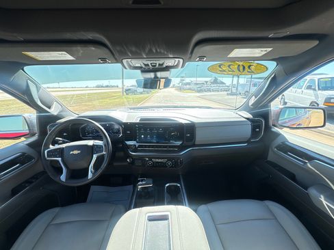 Used 2022 Chevrolet Silverado 1500 LTZ w/ LTZ Premium Package image 14