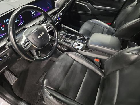 Used 2025 Kia Telluride S AWD/4WD image 17