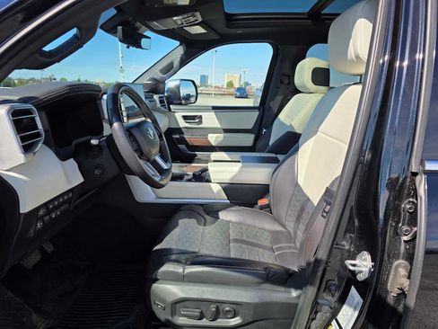 Used 2024 Toyota Tundra Capstone AWD/4WD image 20