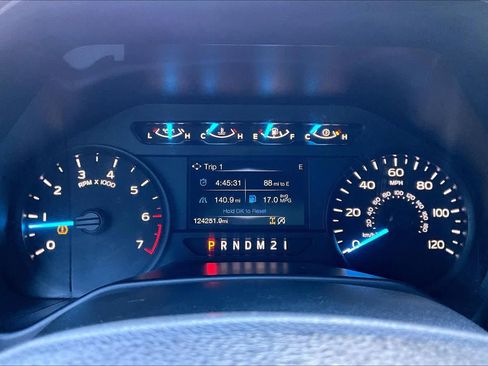 Used 2017 Ford F150 XL w/ Equipment Group 101A Mid image 25