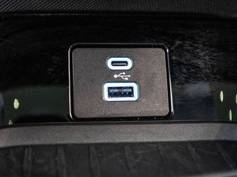 Used 2022 Ford Mustang Mach-E Premium RWD image 27