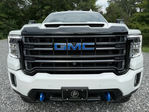 Used 2022 GMC Sierra 2500 AT4 w/ AT4 Premium Plus Package AWD/4WD image 2