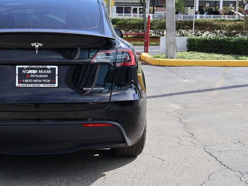 Used 2023 Tesla Model Y Long Range image 16