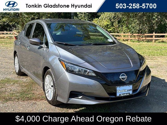Used 2025 Nissan Leaf S FWD image 2