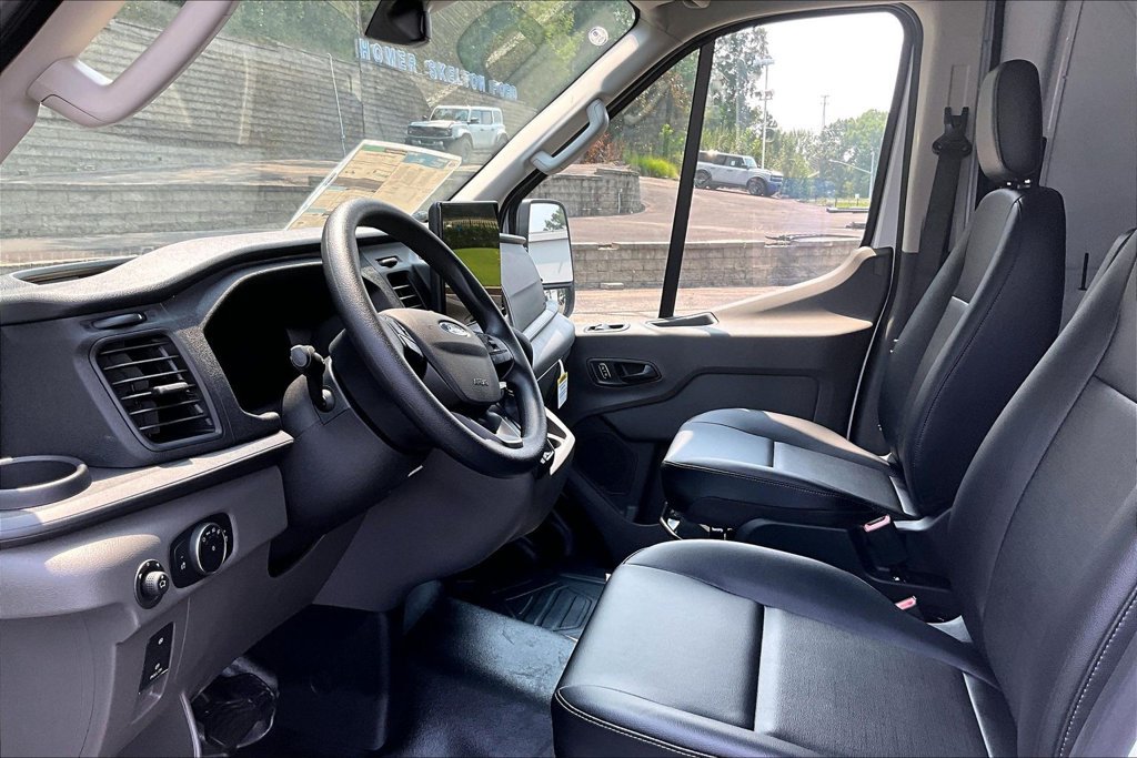 New 2026 Ford Transit 350 148 Medium Roof RWD image 9