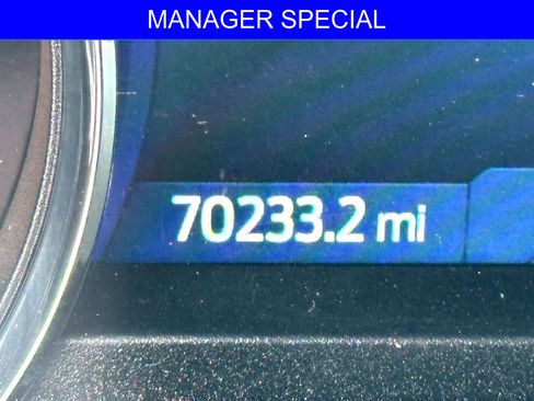 Used 2022 Ford F150 XLT w/ Equipment Group 301A Mid RWD image 16