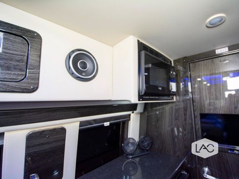 Used 2023 Mercedes-Benz Sprinter 3500 image 15