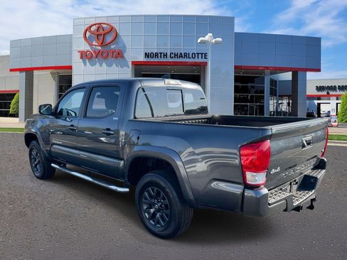 Used 2023 Toyota Tacoma SR5 w/ Technology Package image 6