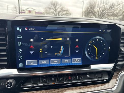 Used 2024 Chevrolet Silverado 1500 LT image 19