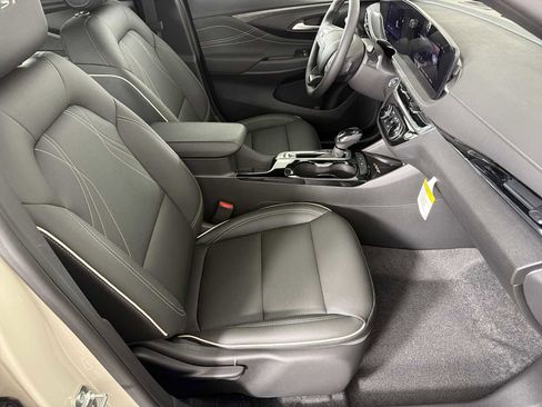 New 2026 Buick Envista Sport Touring w/ Studio Series image 11