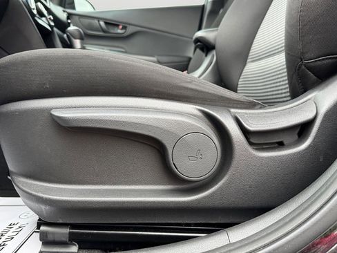 Used 2020 Hyundai Kona SE image 25