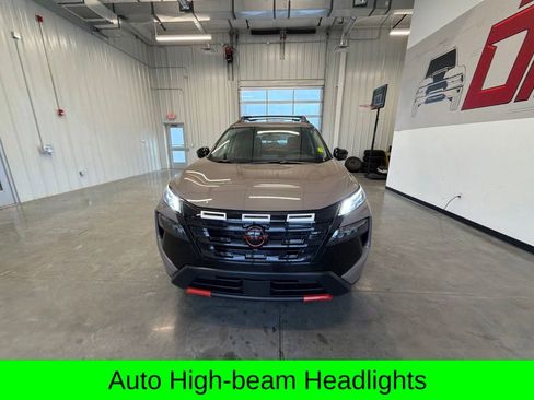 Used 2025 Nissan Rogue SV w/ Rock Creek Premium Package AWD/4WD image 9