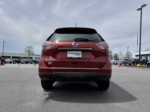 Used 2016 Nissan Rogue S image 9