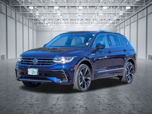 Used 2022 Volkswagen Tiguan SEL R-Line AWD/4WD image 9