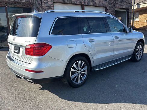 Used 2015 Mercedes-Benz GL 450 4MATIC image 17