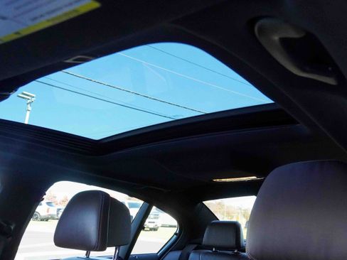 Certified 2022 BMW M550i xDrive w/ Executive Package image 14