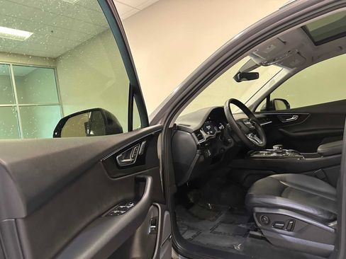Used 2018 Audi Q7 3.0T Premium Plus w/ Premium Plus Package AWD/4WD image 23