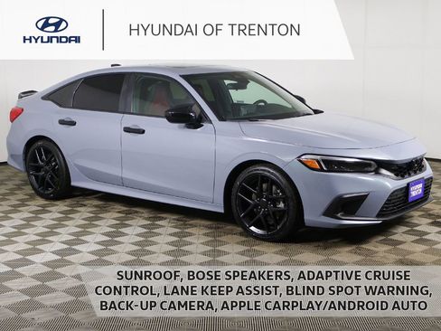 Used 2024 Honda Civic Si image 1