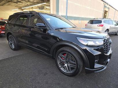 Used 2025 Ford Explorer ST-Line w/ Premium Package