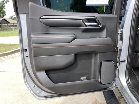 Certified 2024 GMC Sierra 1500 AT4 w/ Technology Package AWD/4WD image 18