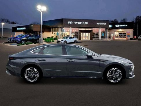 New 2026 Hyundai Sonata SEL image 9