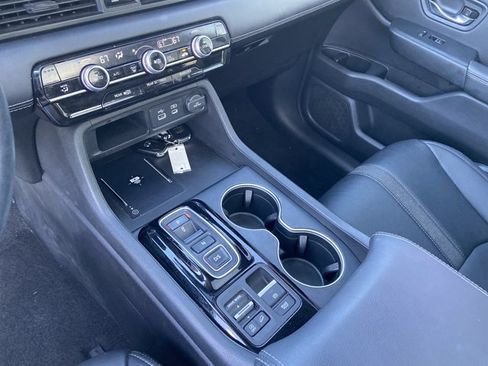Used 2023 Honda Pilot Touring image 24