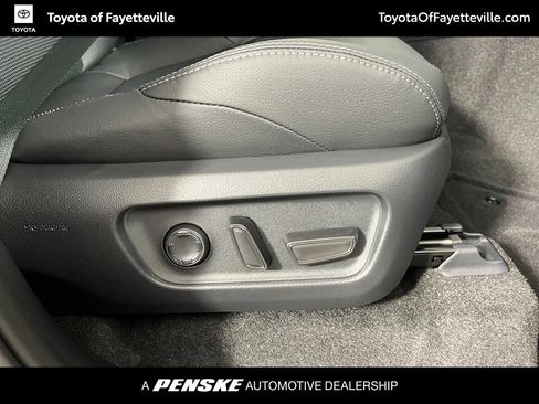 Used 2026 Toyota 4Runner Limited AWD/4WD image 7