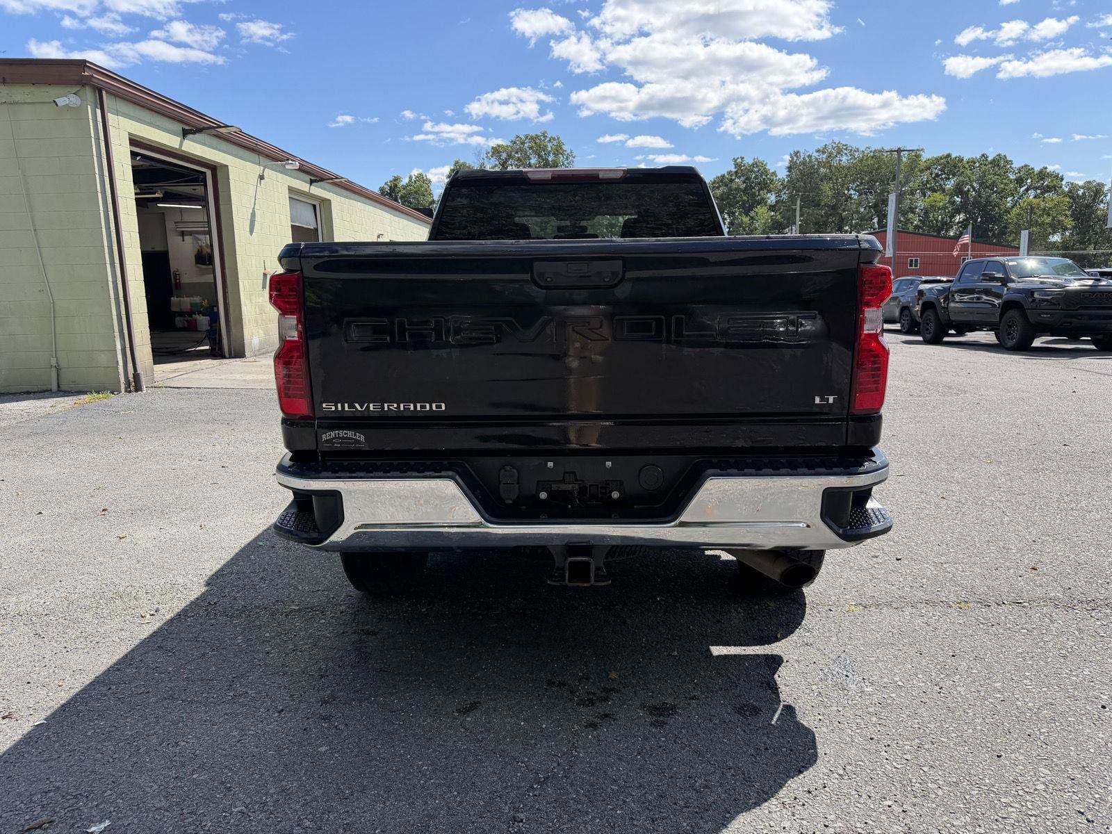Used 2021 Chevrolet Silverado 2500 LT w/ Convenience Package AWD/4WD image 5