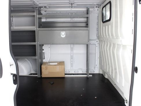 Used 2025 RAM ProMaster 2500 w/ Safety Group FWD image 14