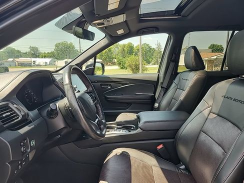 Used 2024 Honda Ridgeline Black Edition image 7