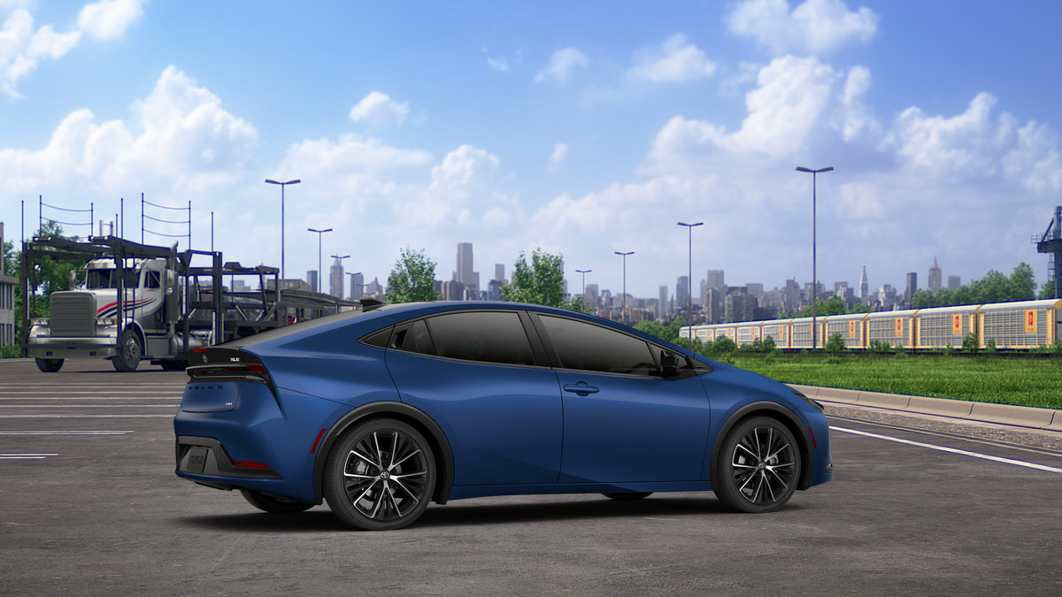 New 2027 Toyota Prius XLE FWD image 55