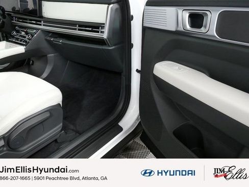 Used 2025 Hyundai Santa Fe SE image 22