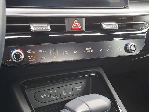 Used 2025 Kia K5 GT-Line image 16