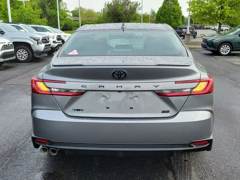 New 2026 Toyota Camry SE FWD image 4