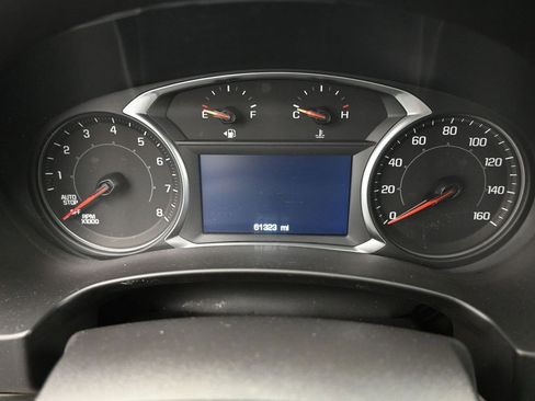 Used 2024 GMC Terrain SLE image 12