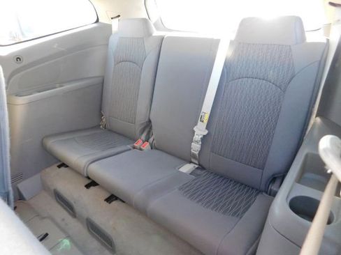 Used 2015 Chevrolet Traverse LS image 16