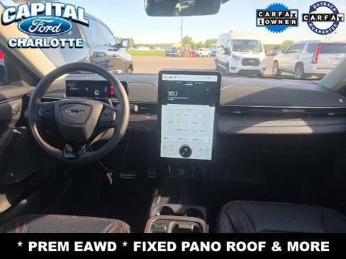 Used 2025 Ford Mustang Mach-E Premium w/ Sport Appearance Package AWD/4WD image 17