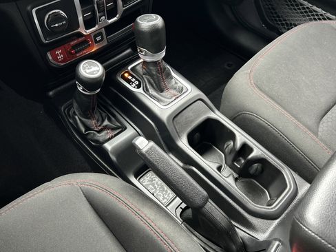 Used 2019 Jeep Wrangler Unlimited Rubicon image 89