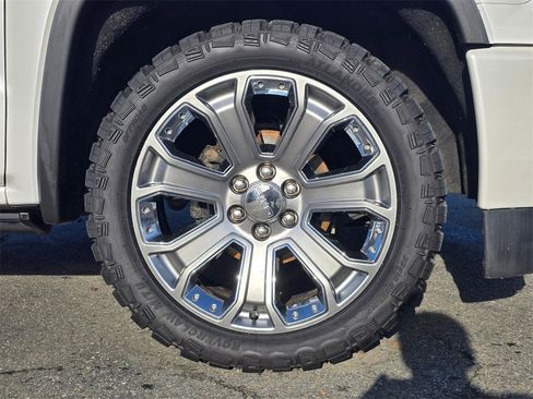 Used 2018 GMC Sierra 1500 Denali w/ Denali Ultimate Package image 9