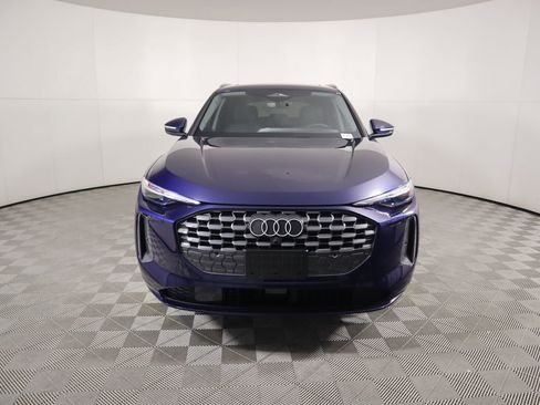 Used 2025 Audi Q5 Premium Plus w/ Premium Plus image 2