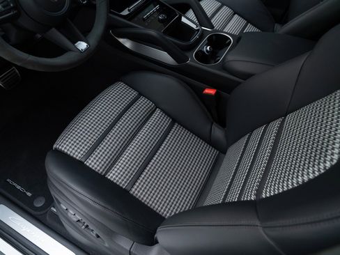 New 2026 Porsche Cayenne S image 16