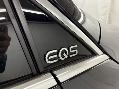 New 2026 Mercedes-Benz EQS 400 4MATIC SUV image 32