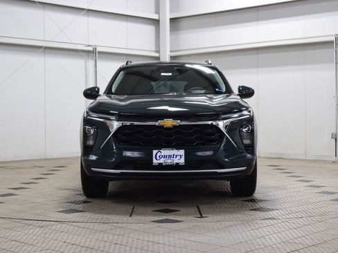 New 2026 Chevrolet Trax LT image 2