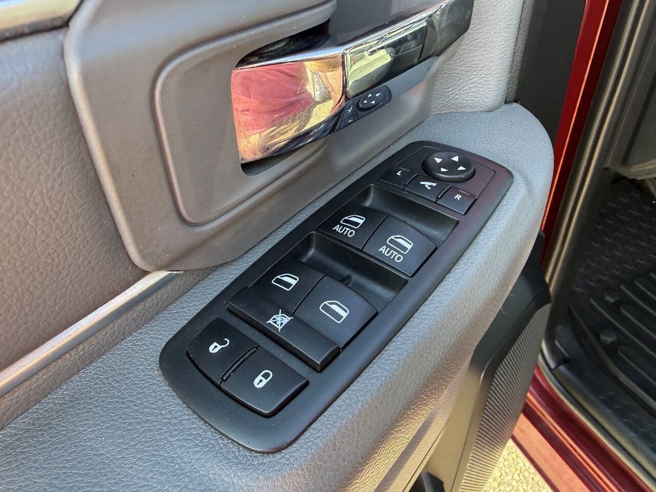 Used 2018 RAM 1500 Big Horn AWD/4WD image 25
