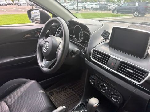 Used 2016 MAZDA MAZDA3 i Sport w/ Preferred Equipment Package FWD image 15