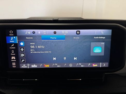 Used 2025 Jeep Wrangler Unlimited Sport AWD/4WD image 12