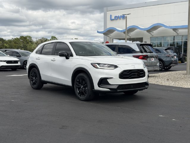 New 2027 Honda HR-V Sport image 2