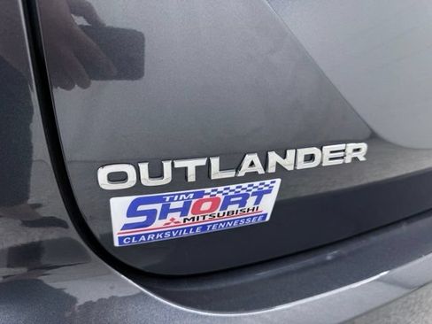 Used 2025 Mitsubishi Outlander SEL AWD/4WD image 10