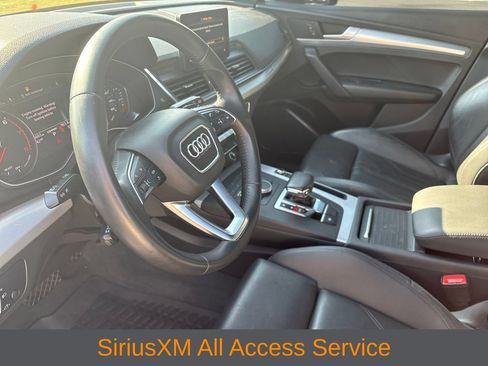 Used 2020 Audi Q5 2.0T Premium w/ Titanium Sport Package AWD/4WD image 5