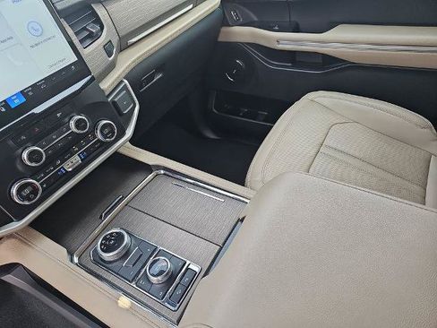 Certified 2024 Ford Expedition Max Limited AWD/4WD image 25